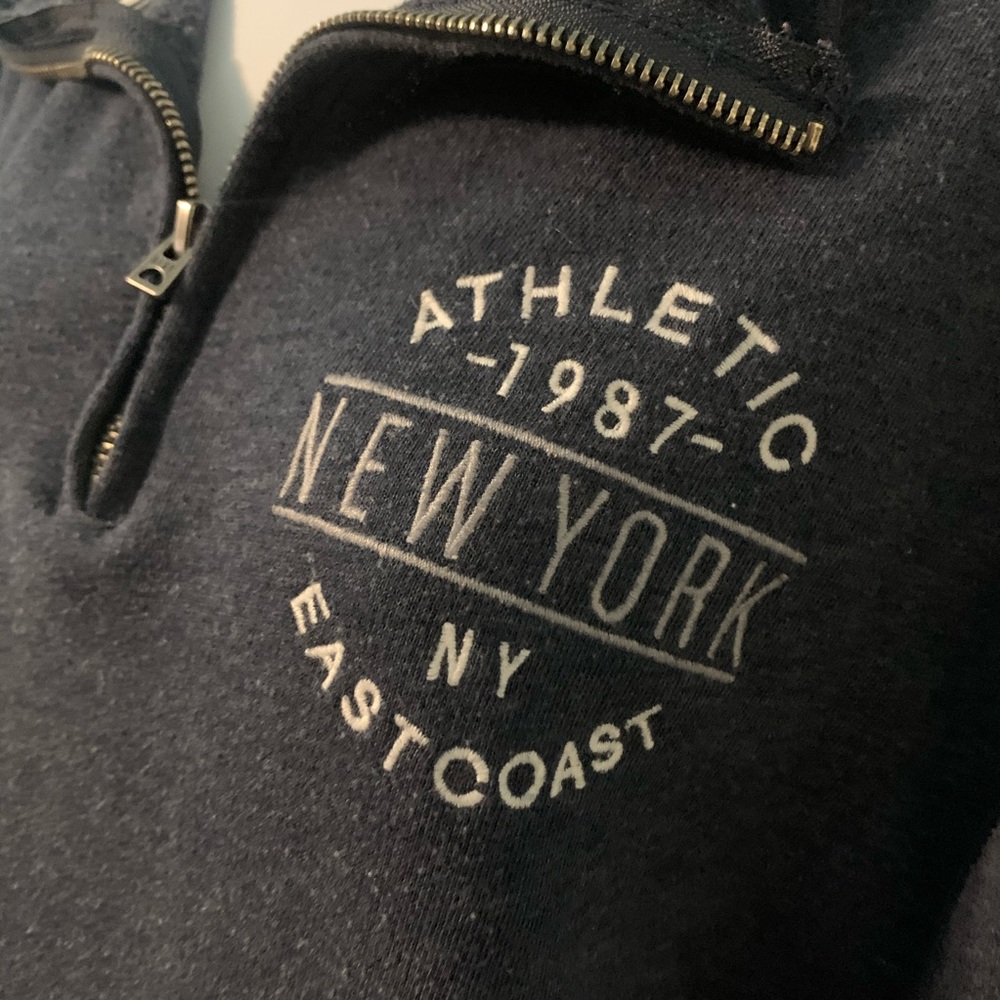 Aeropostale Sweatshirt - Picture 4 of 7